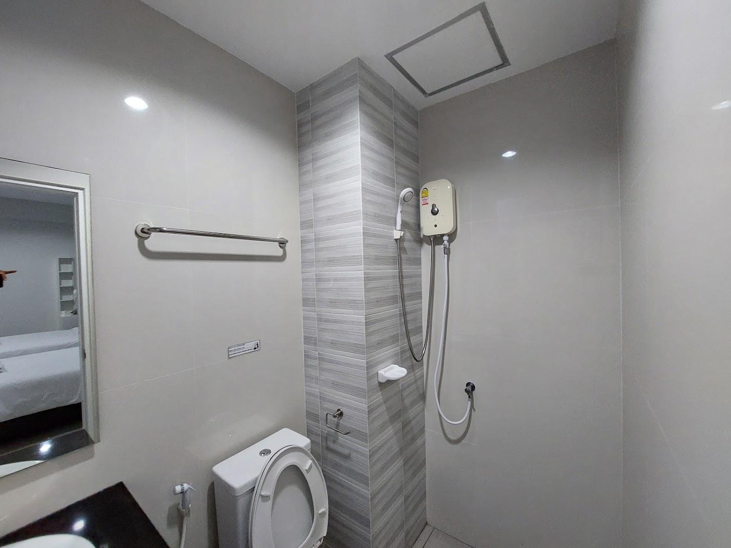 Cover Image for SC Residences เอสซี เรสซิเดนส์ ถนนตลาดใหม่ ซอยตลาดใหม่39 ตำบลตลาด อำเภอเมือง จังหวัดสุราษฎร์ธานี