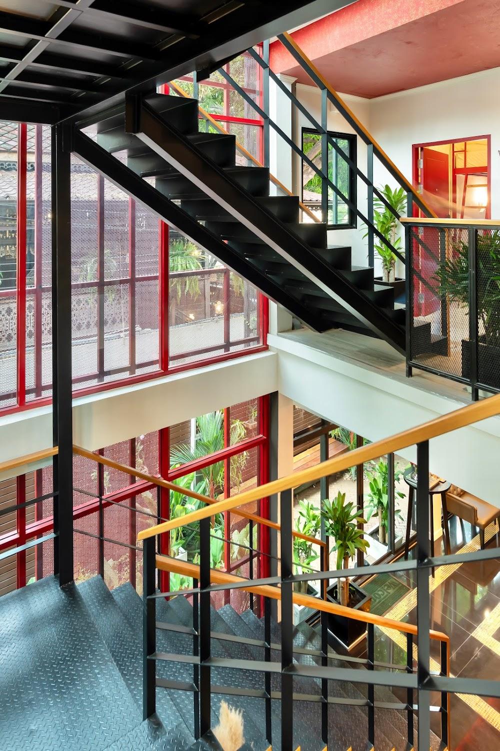 Cover Image for Red Door Heritage Hotel