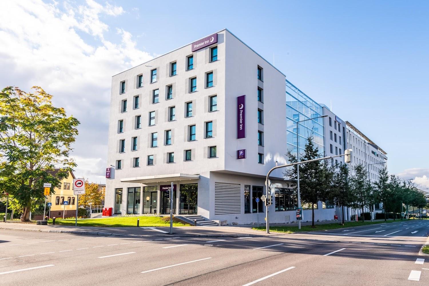 Cover Image for Premier Inn Stuttgart Feuerbach Hotel