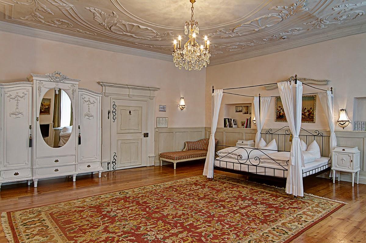 Cover Image for Hotel Orphee
