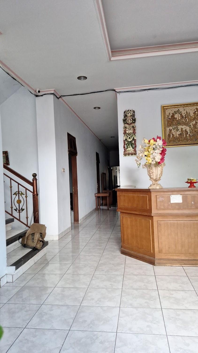 Cover Image for Taman Rai Hotel