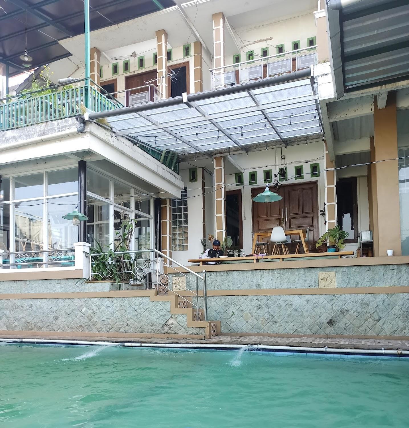 Cover Image for Humbly Hotel