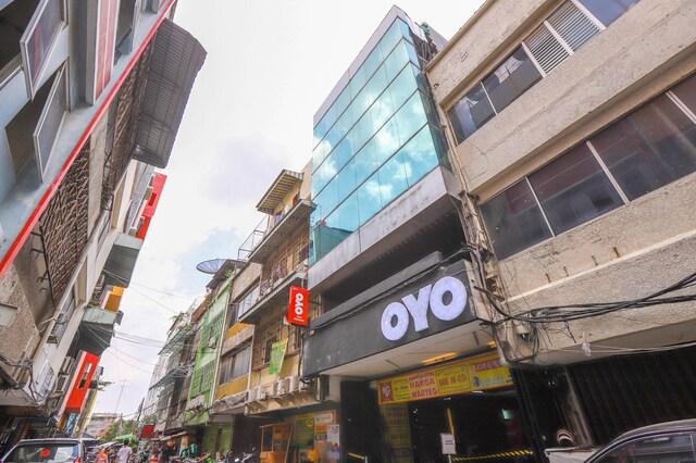 Cover Image for OYO Flagship 3563 New Mg Hotel