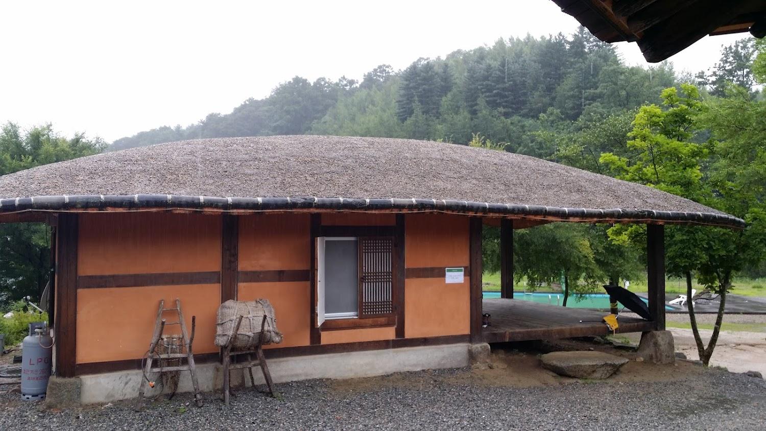 Cover Image for 검정고무신민박