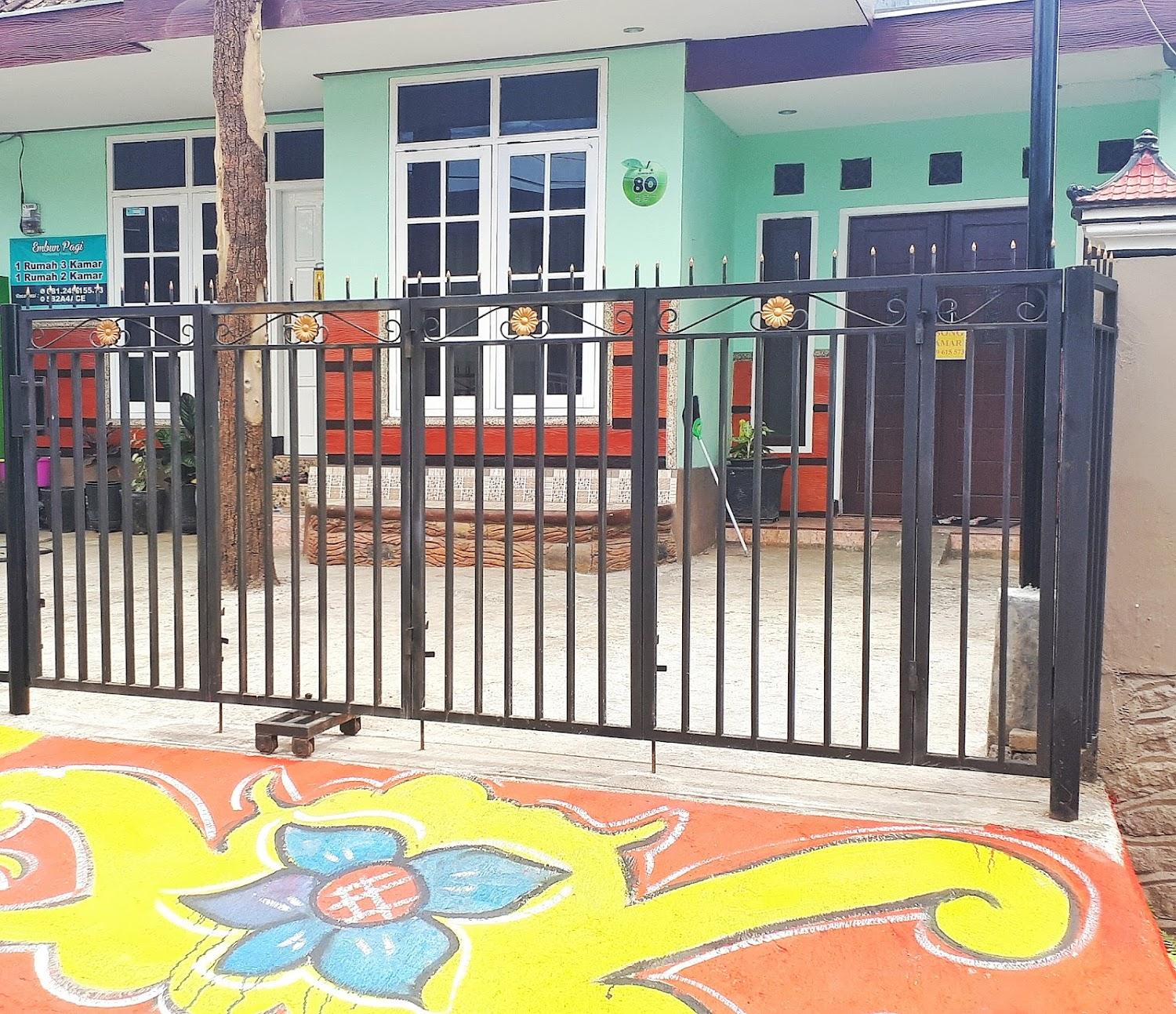 Cover Image for EMBUN PAGI HOMESTAY FAMILY