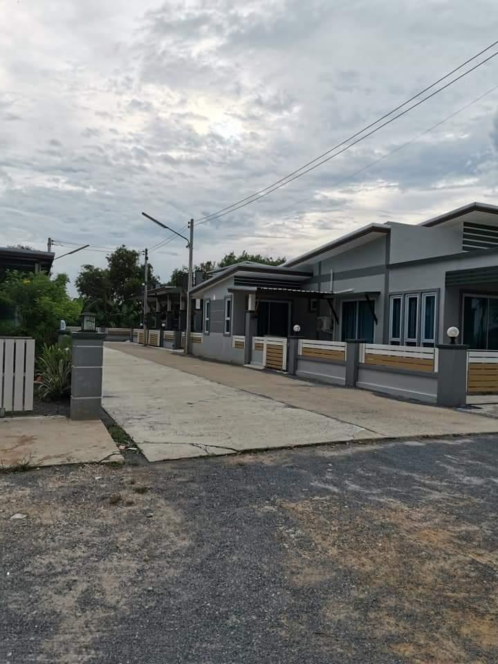 Cover Image for บ้านพักริมทะเลสิชล บ้านวุฒิธิโชค