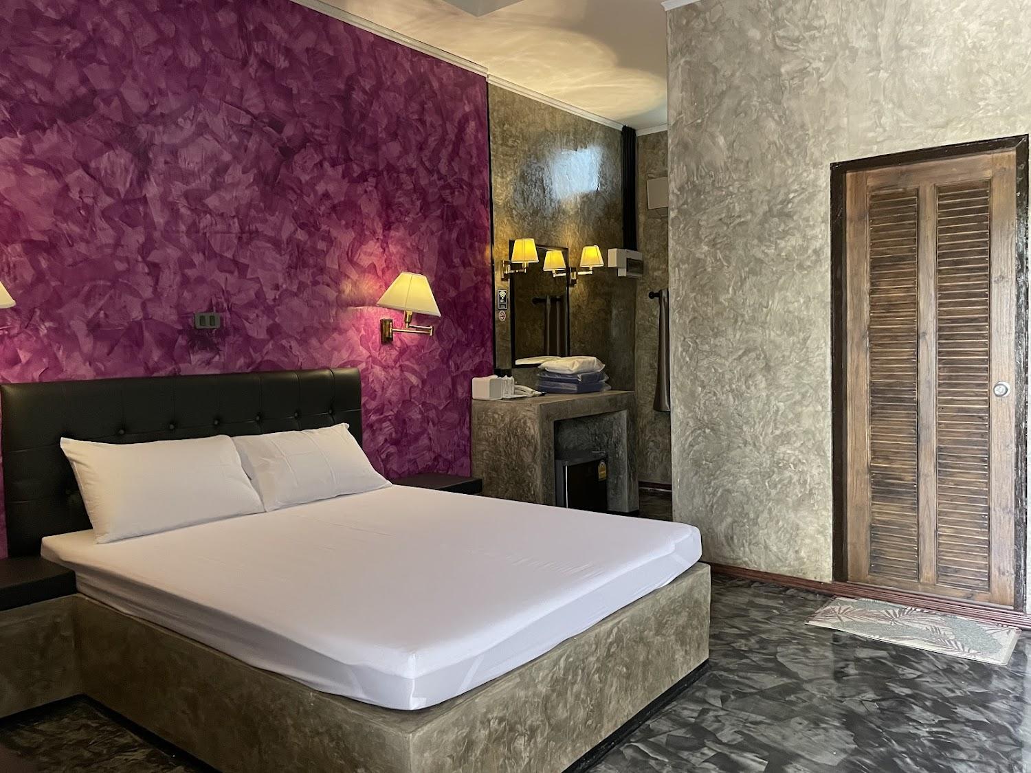 Cover Image for 888hotel