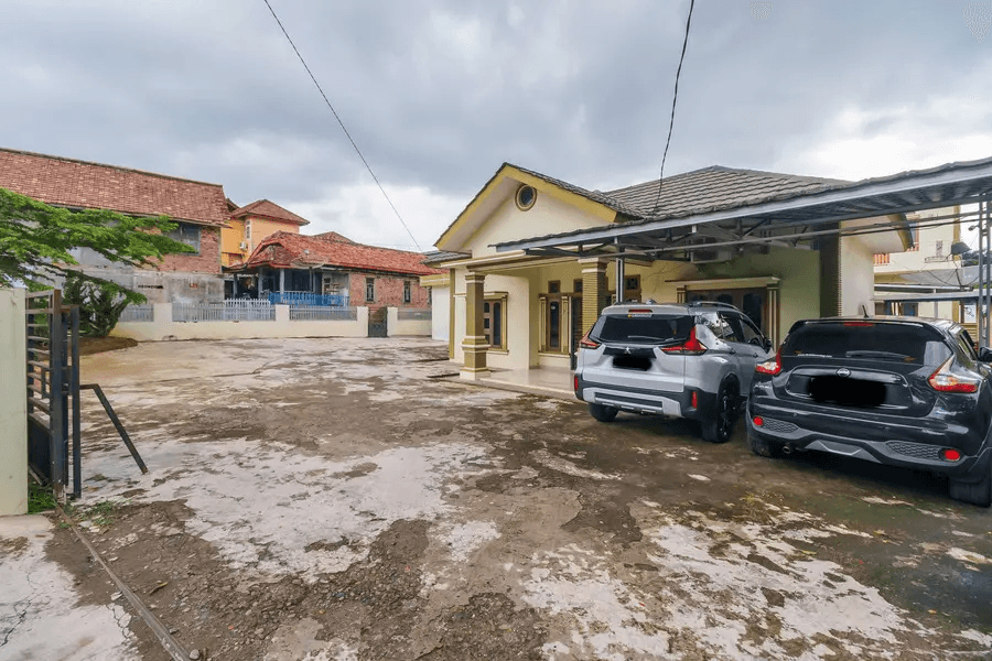 Cover Image for RedDoorz Syariah Near RSUD Dr HM Rabain