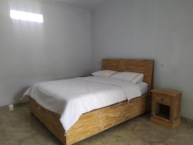 Cover Image for OYO 90464 Ryan Guest House