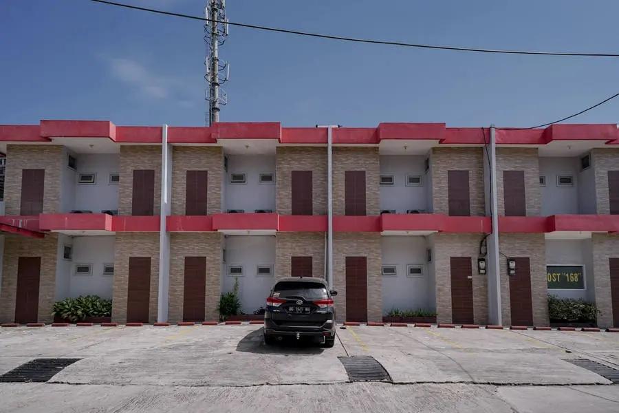 Cover Image for Reddoorz near Jalan Kolonel Haji Burlian Palembang