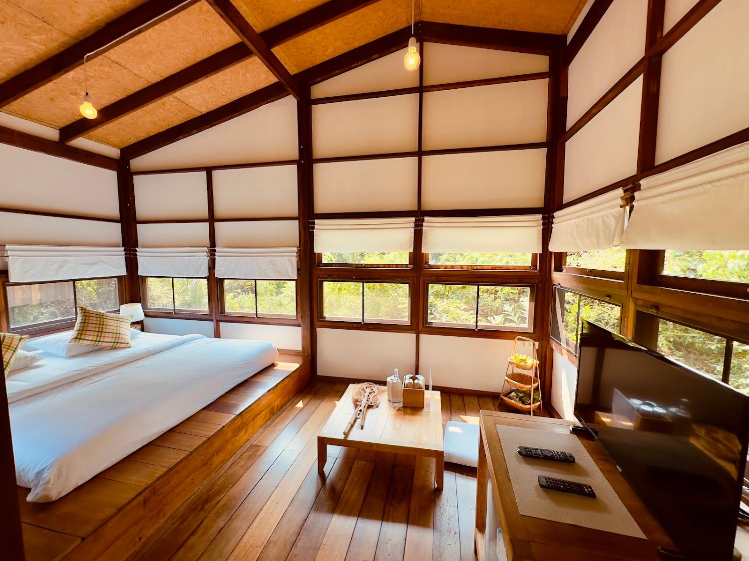 Cover Image for Baan Makham Bang Nam Pheung