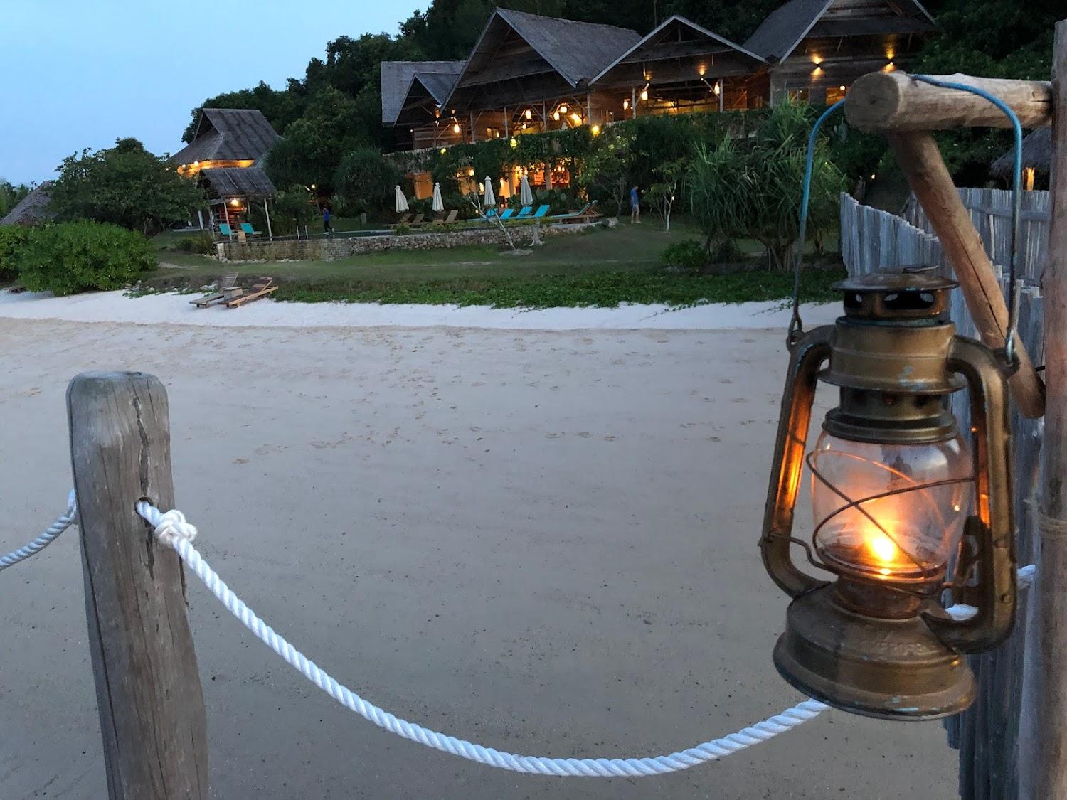 Cover Image for Telunas Private Island