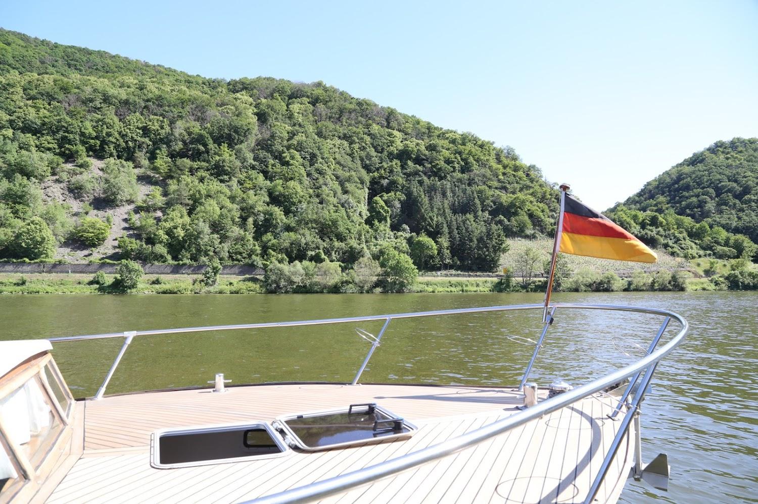 Cover Image for Hausboot an der Mosel