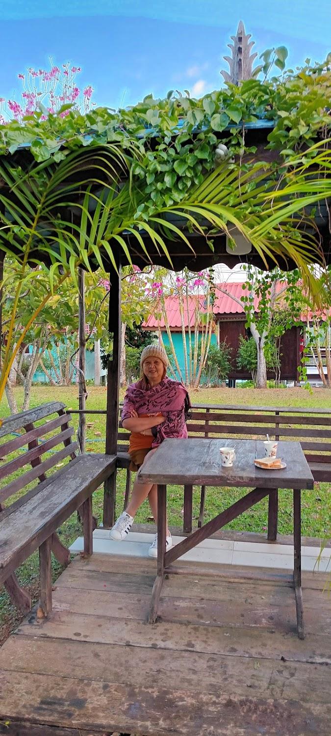Cover Image for ไร่เพชรประดับฟ้า