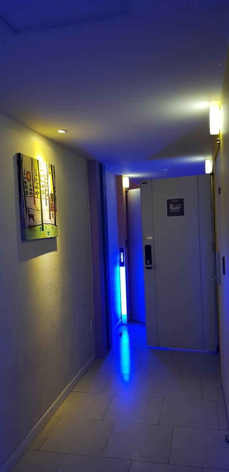 Cover Image for May Hotel Dongdaemun