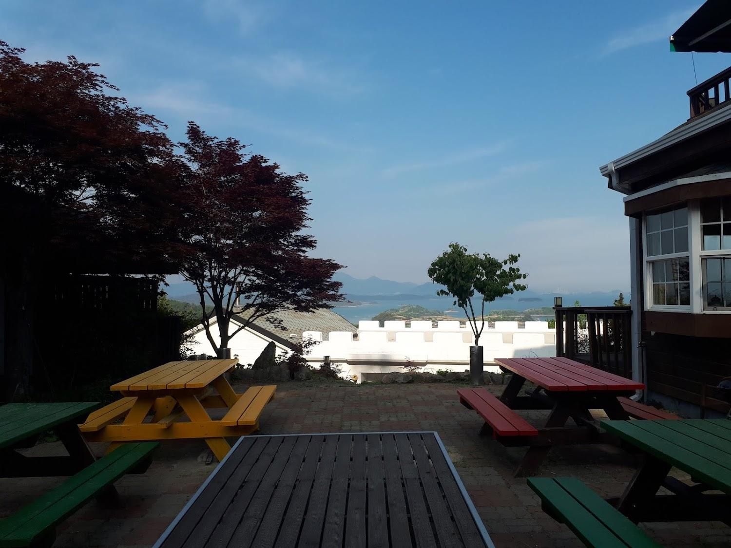 Cover Image for 벨라마레 펜션, 카페