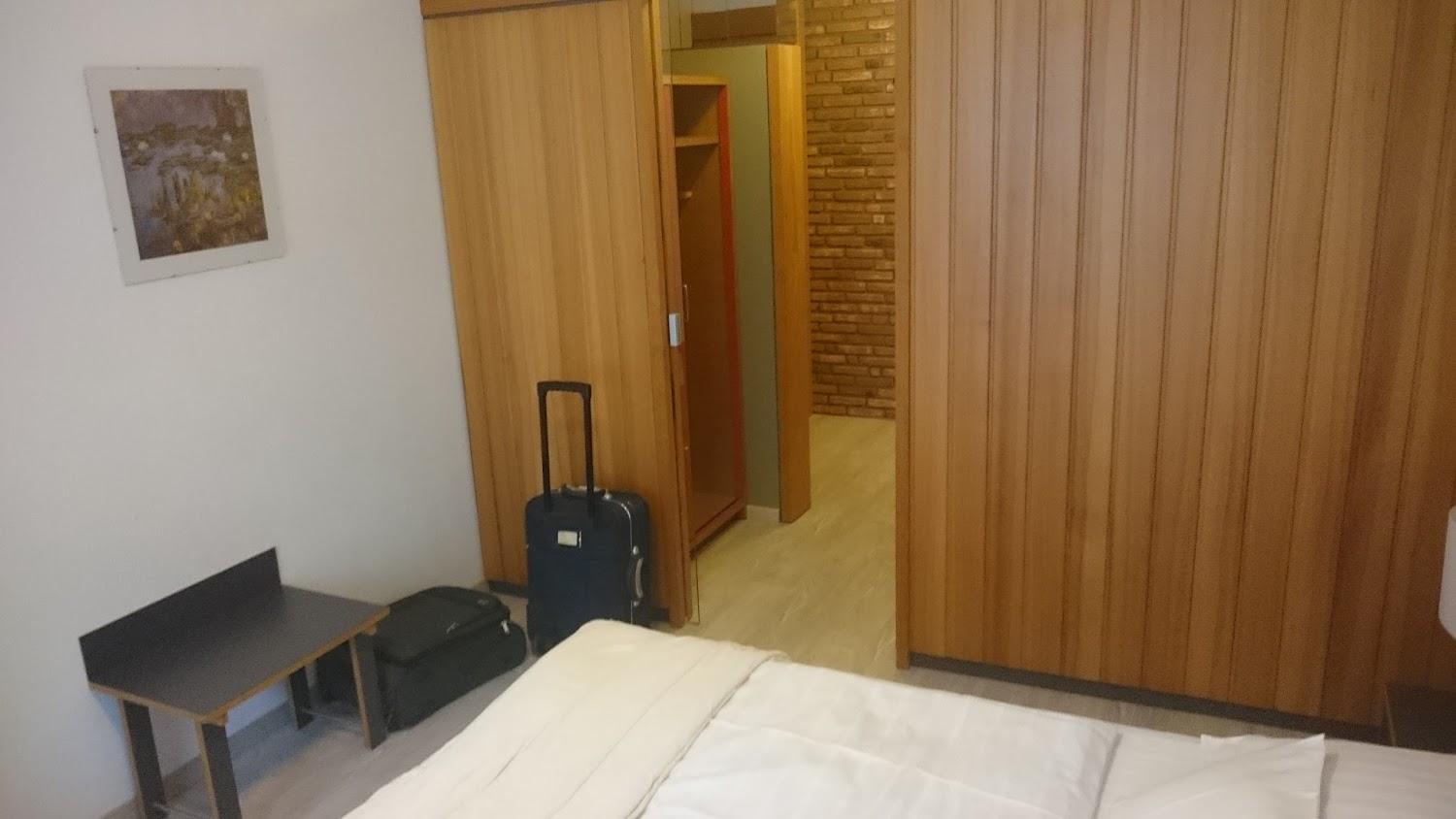 Cover Image for Hotel Central
