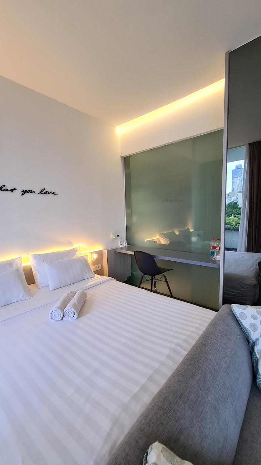 Cover Image for theNine Residence Kuningan