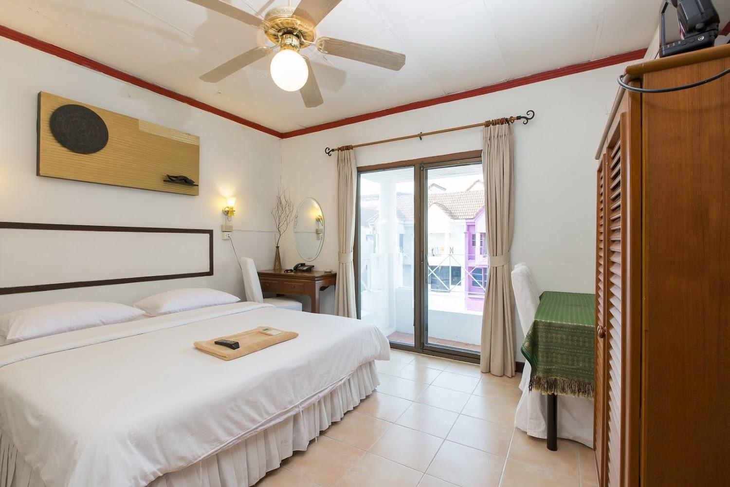 Cover Image for Connect Guesthouse Patong beach