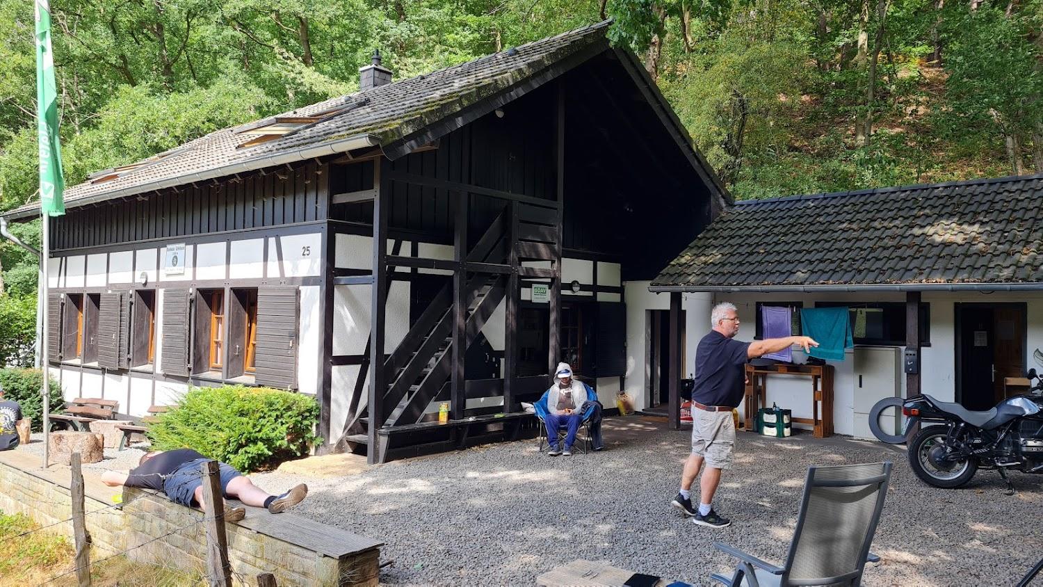Cover Image for Krefelder Eifelhütte