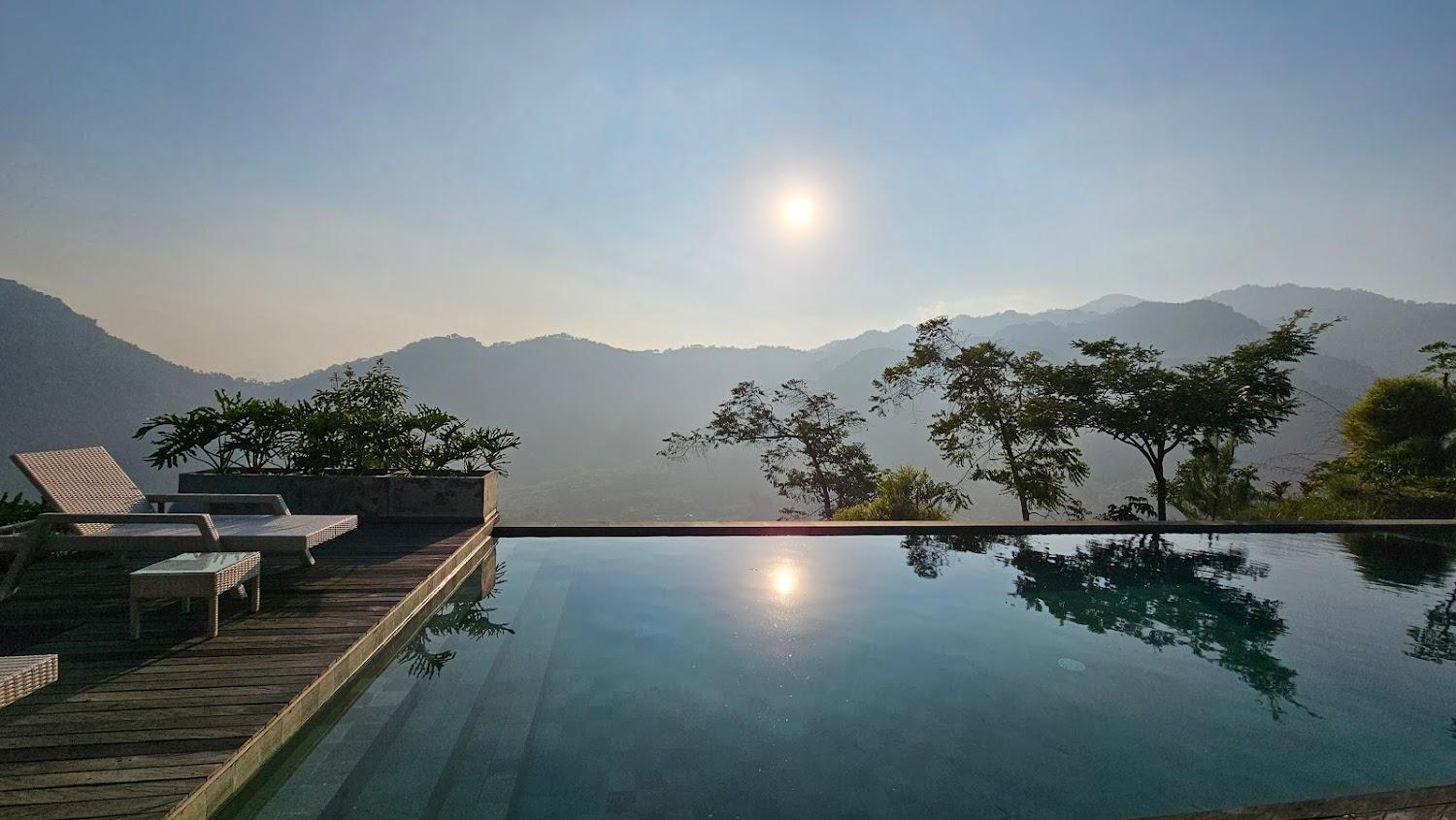 Cover Image for The Upper Clift Resort & Cafe Sentul