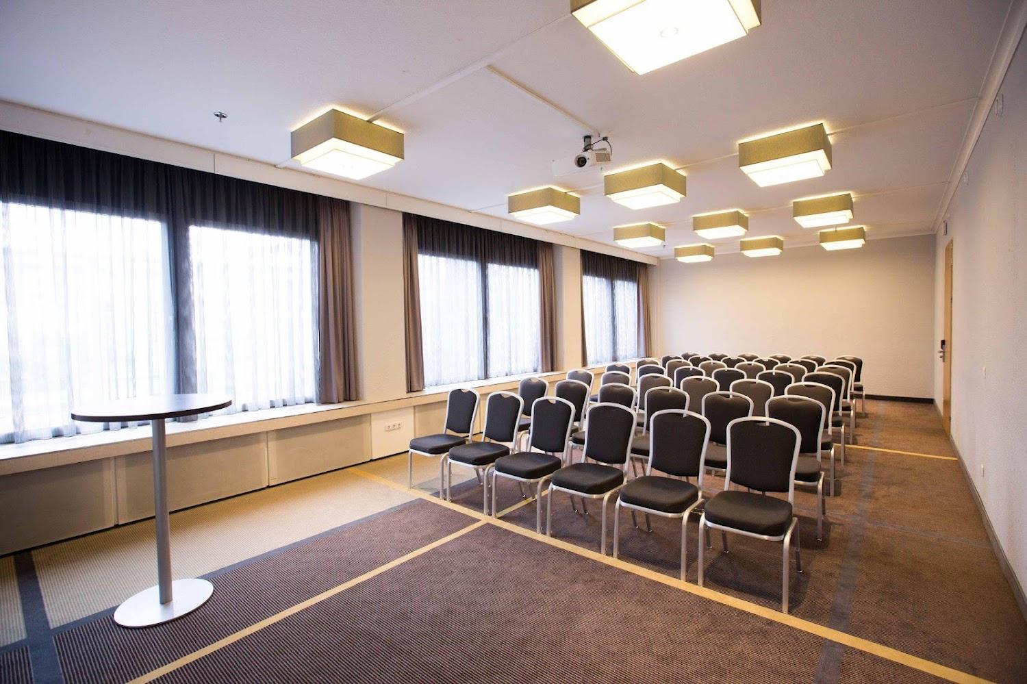 Cover Image for Crowne Plaza Frankfurt Congress Hotel, an IHG Hotel