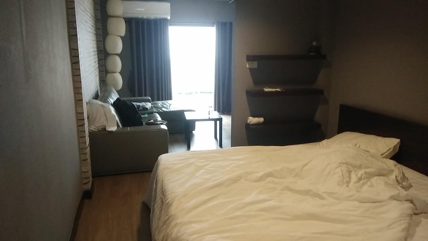Cover Image for Rooftop Room