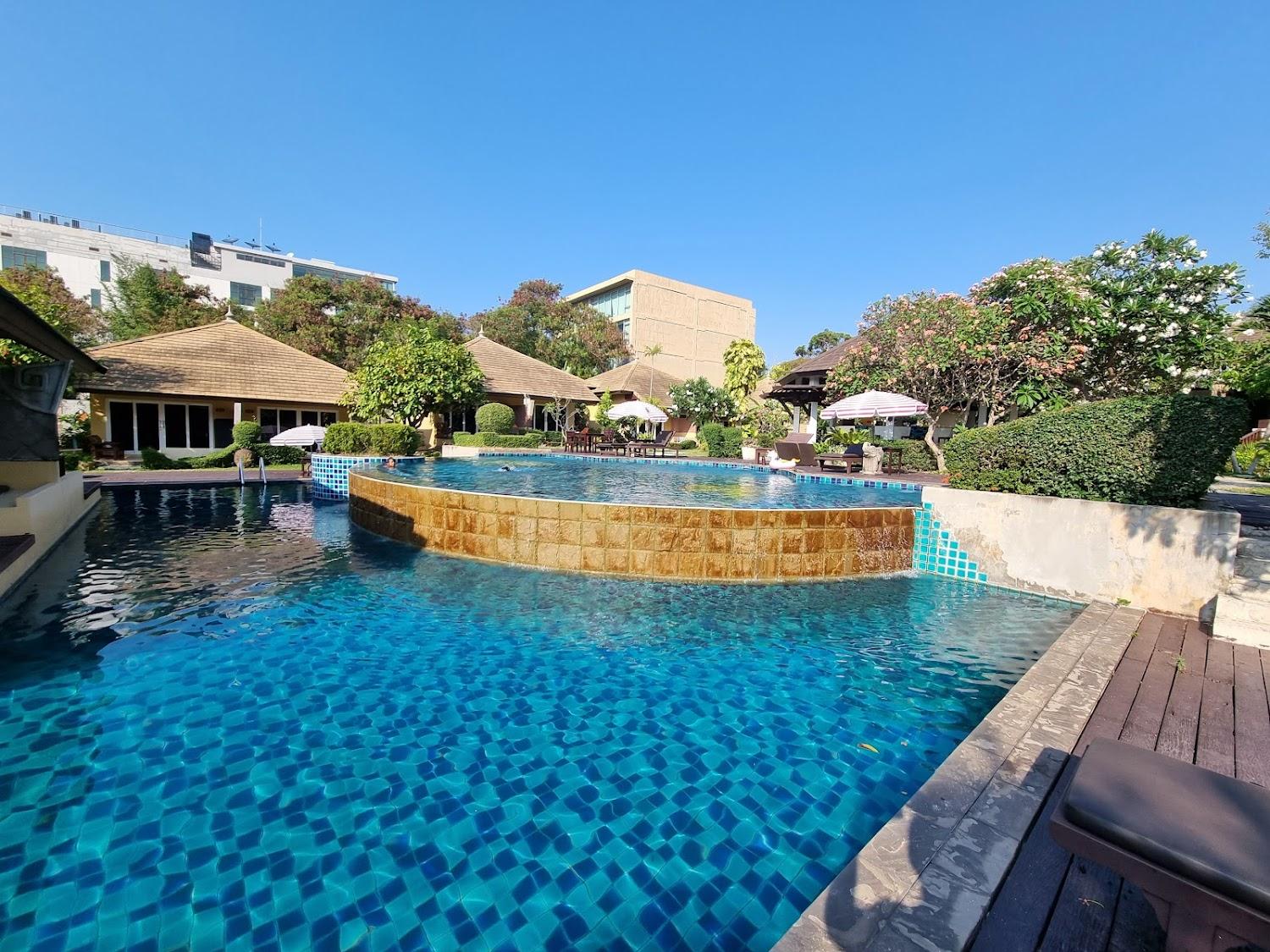 Cover Image for East Sea Paradise