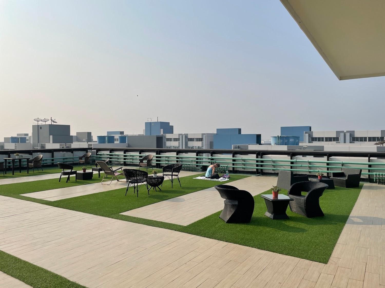 Cover Image for O2 LUXURY HOTEL