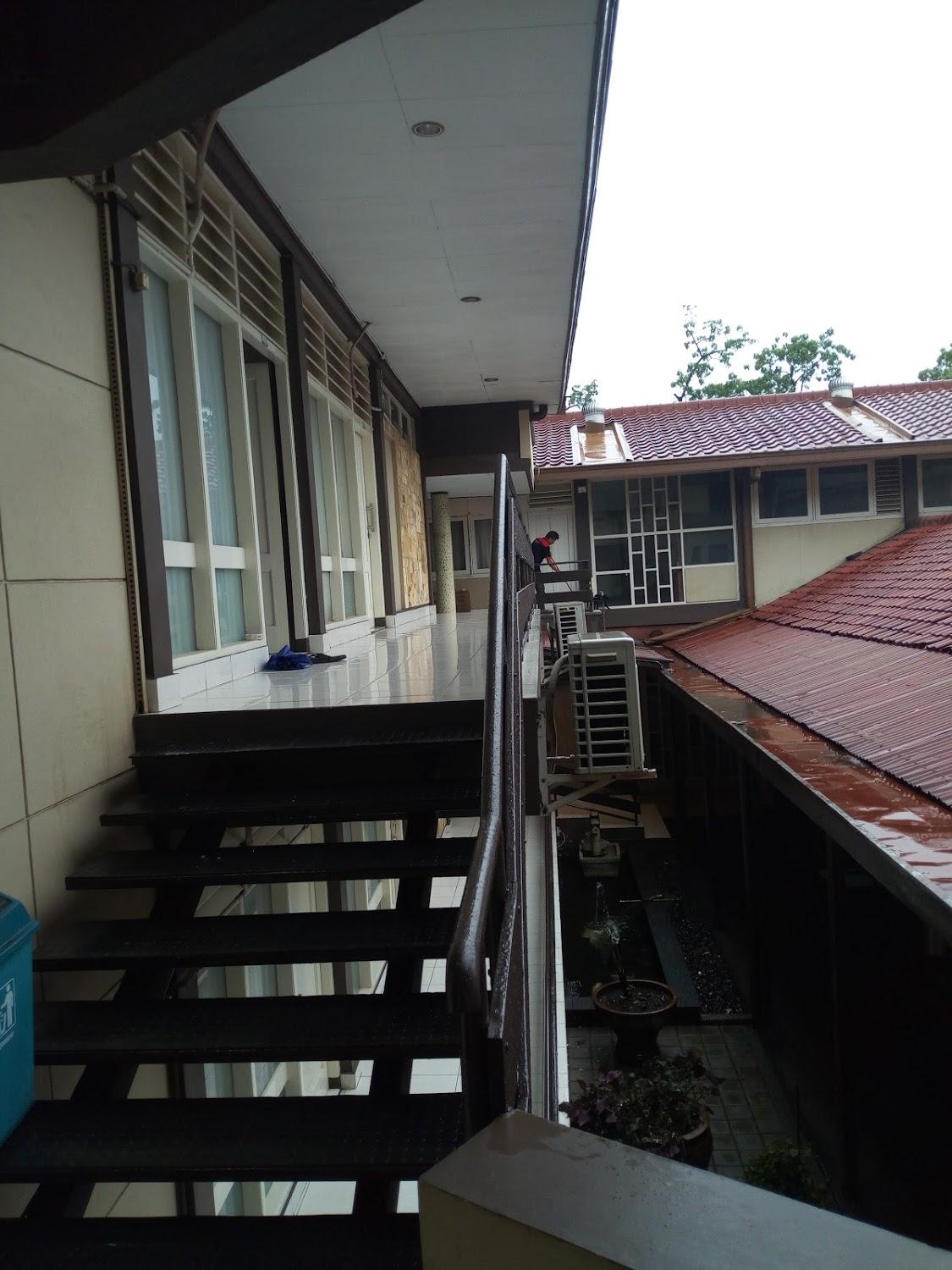 Cover Image for RedDoorz Plus near Museum Geologi Bandung