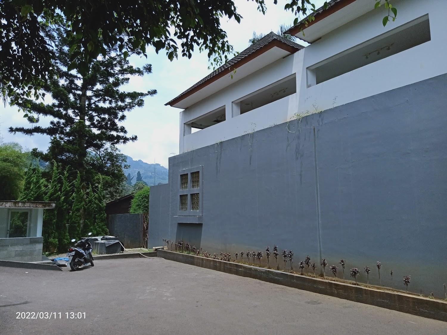 Cover Image for The Culture Hotel and Gallery