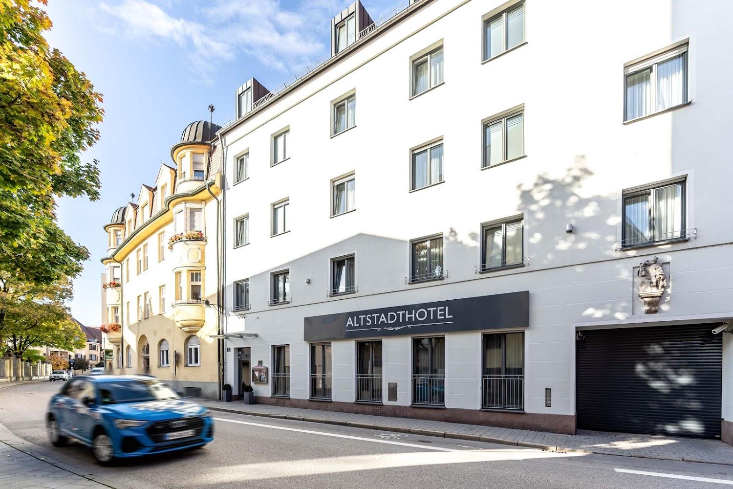 Cover Image for Altstadthotel Ingolstadt & Hotel Guesthouse "Die Galerie"
