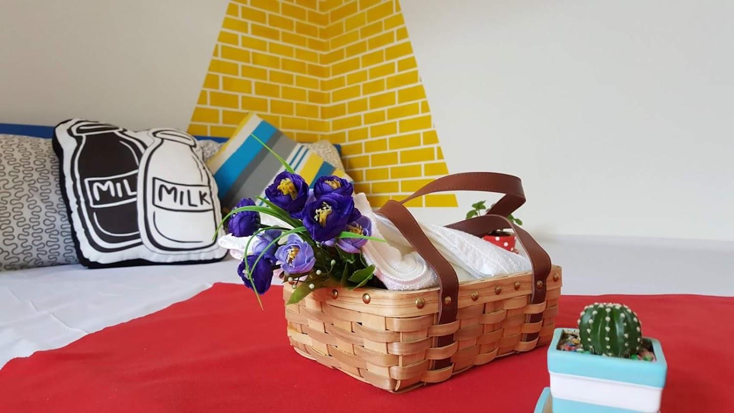 Cover Image for เดอะ ชูการ์ โฮสเทล The Sugar Hostel & Co-Working Space