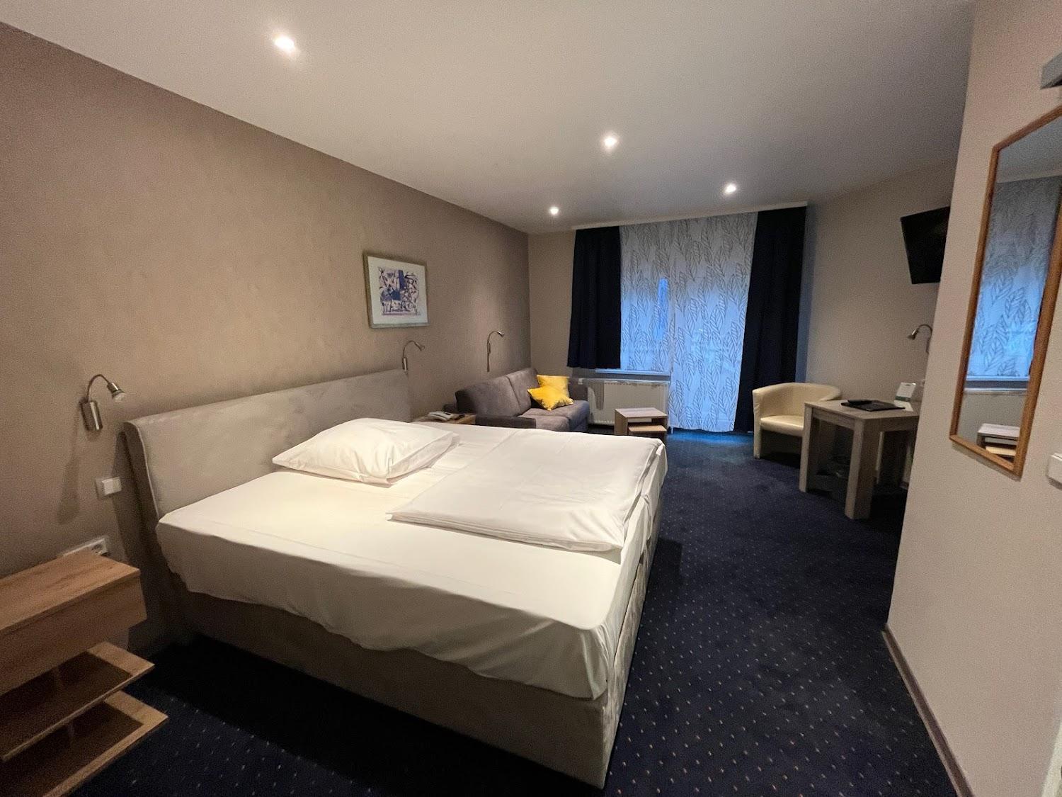 Cover Image for Hotel Aquarius GmbH