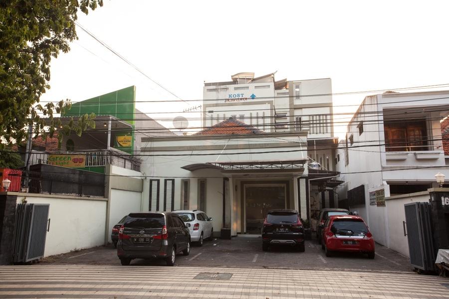 Cover Image for RedDoorz near Taman Bungkul