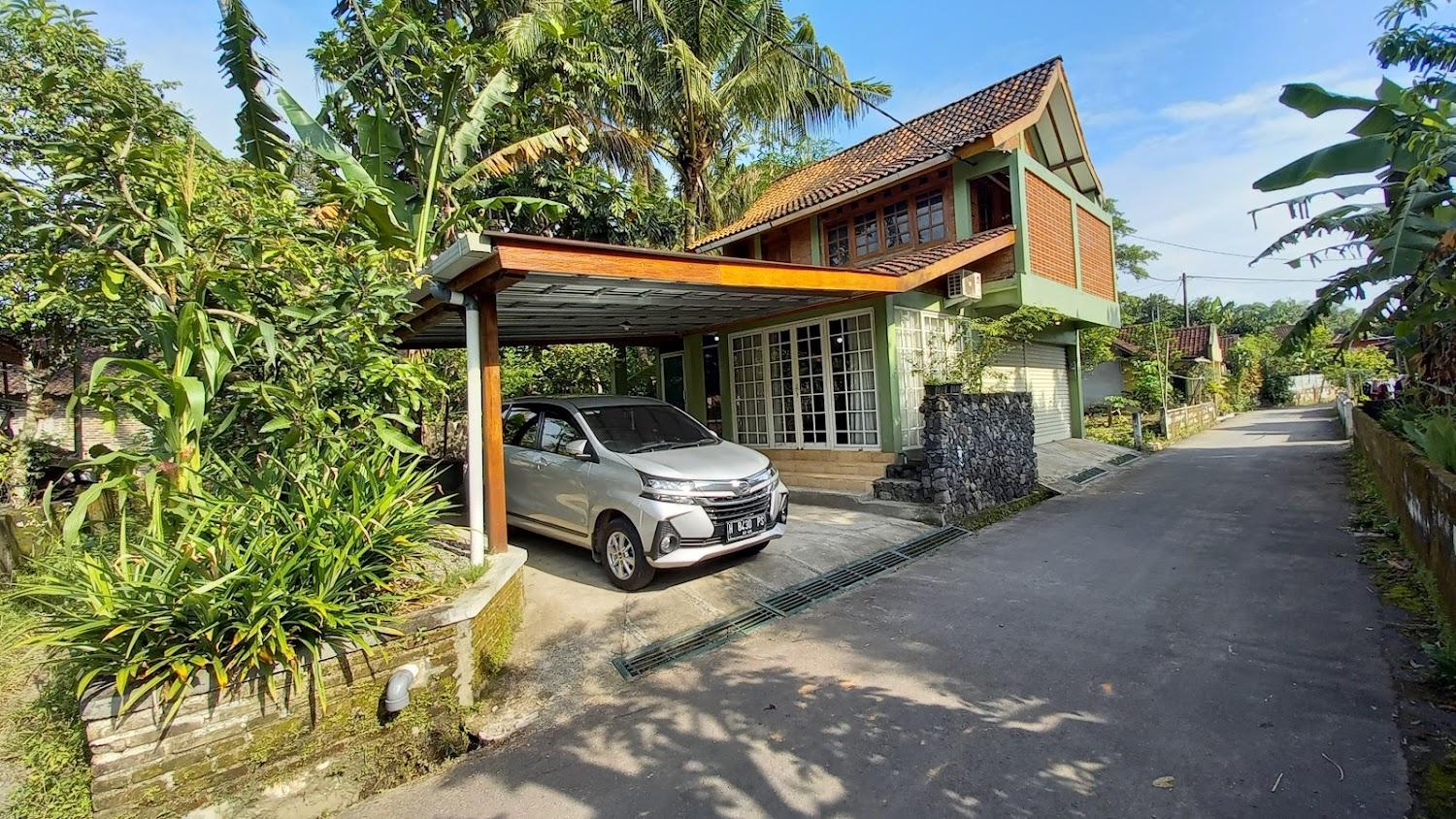 Cover Image for Safeer Homestay Omah kemiri 4 Homestay
