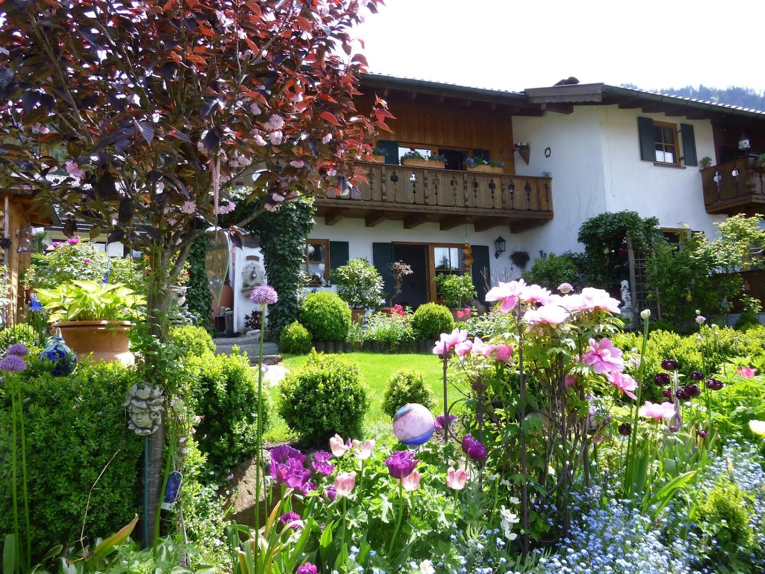 Cover Image for Ferienwohnung Mitteldorf
