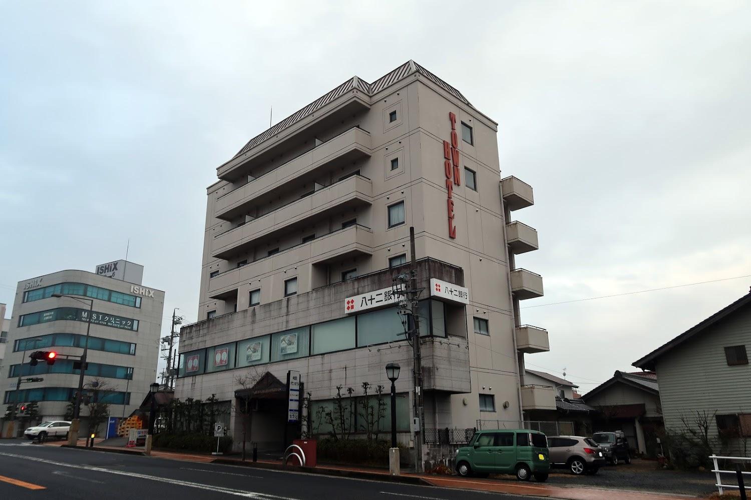 Cover Image for Nakatsugawa Town Hotel