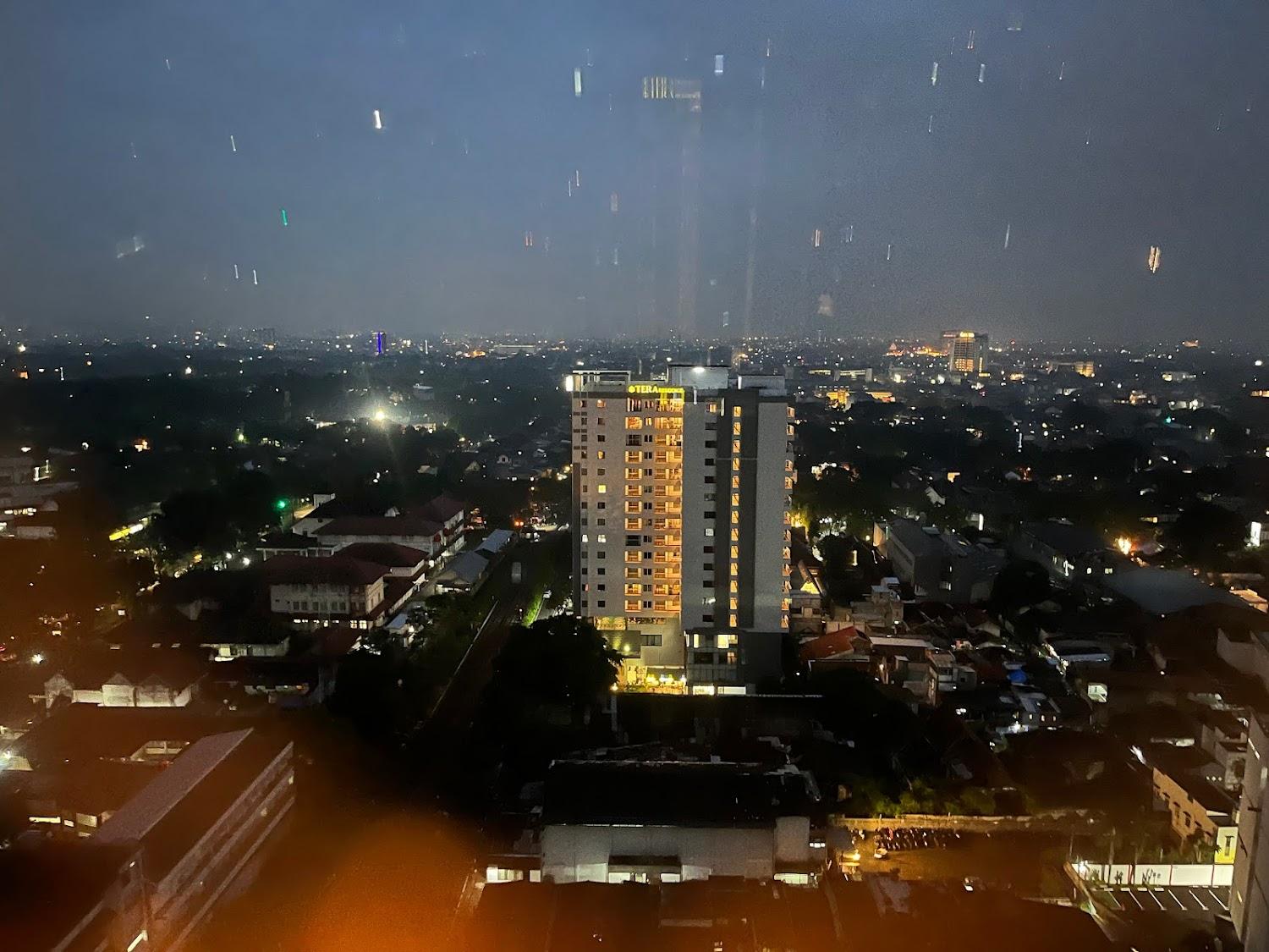 Cover Image for éL Hotel
