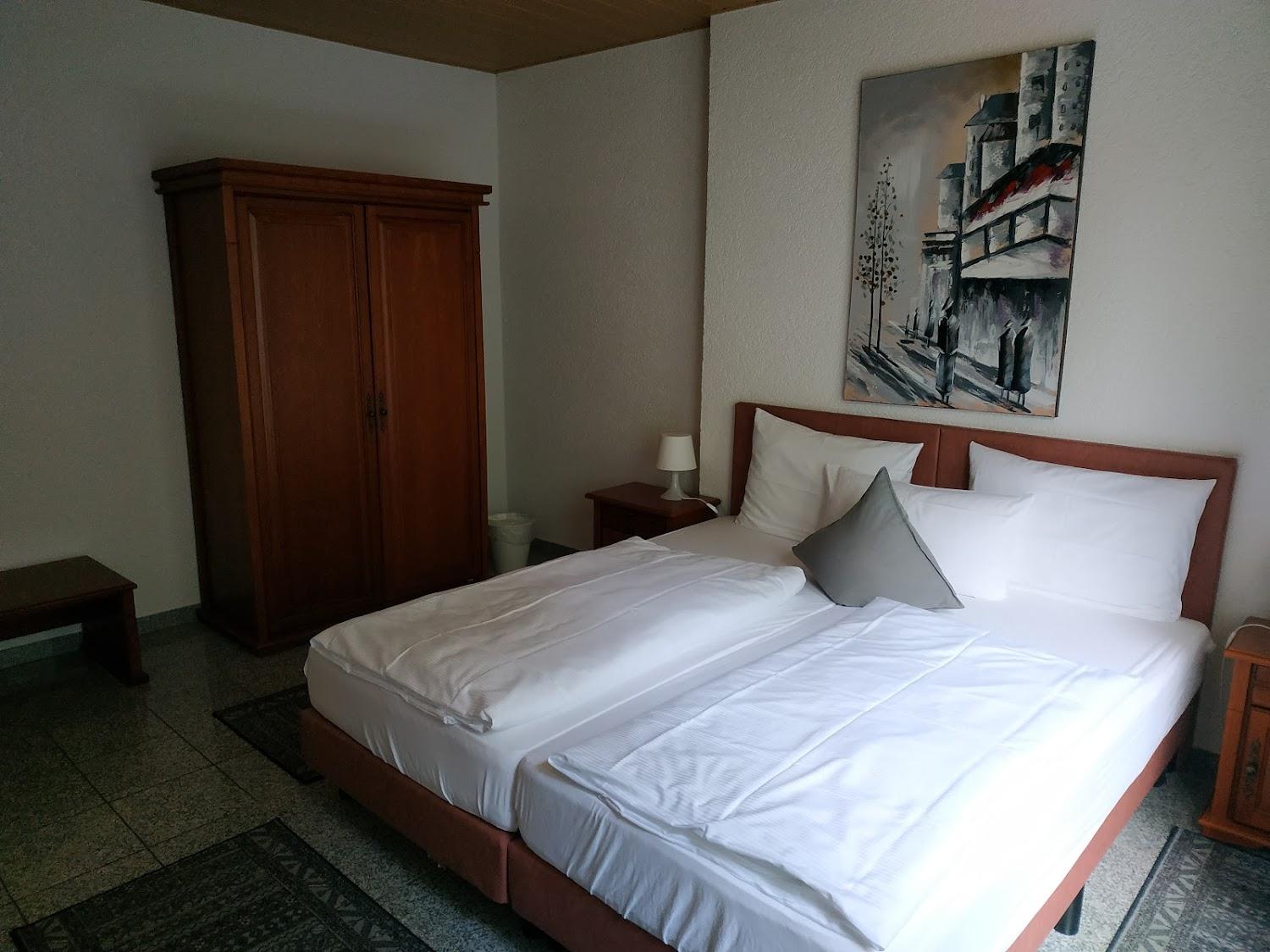 Cover Image for Hotel-Avalon