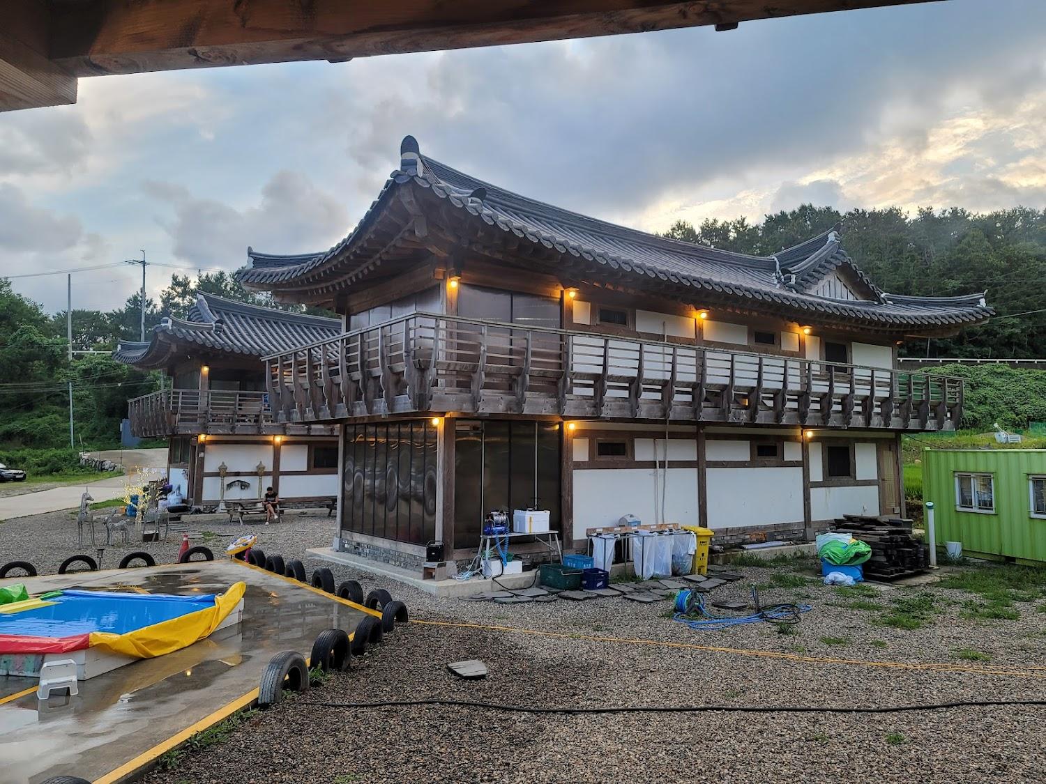 Cover Image for 아라뜰팬션