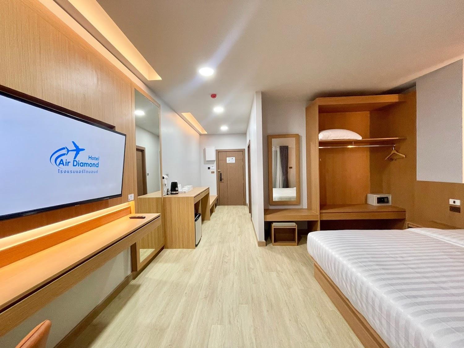 Cover Image for AIR DIAMOND HOTEL