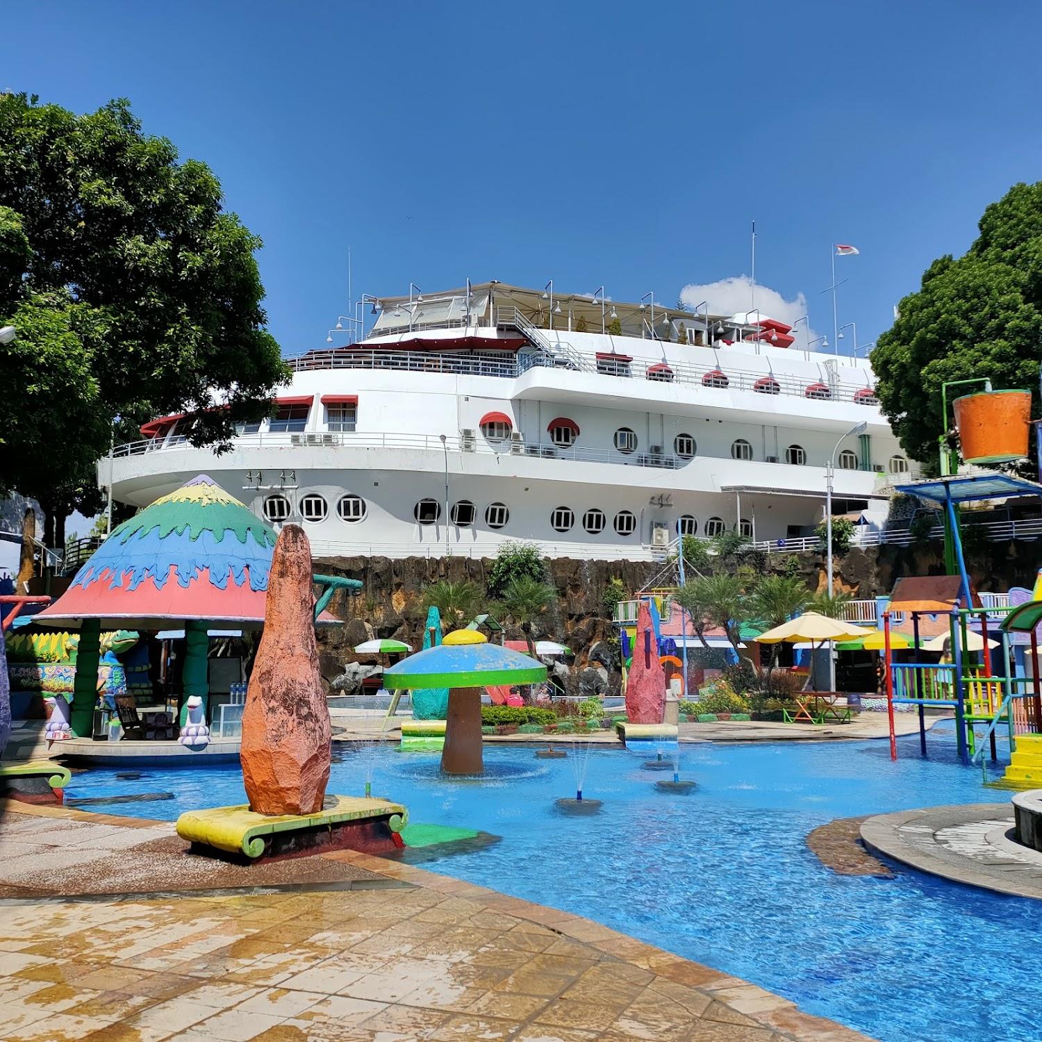 Cover Image for Kapal Garden Hotel