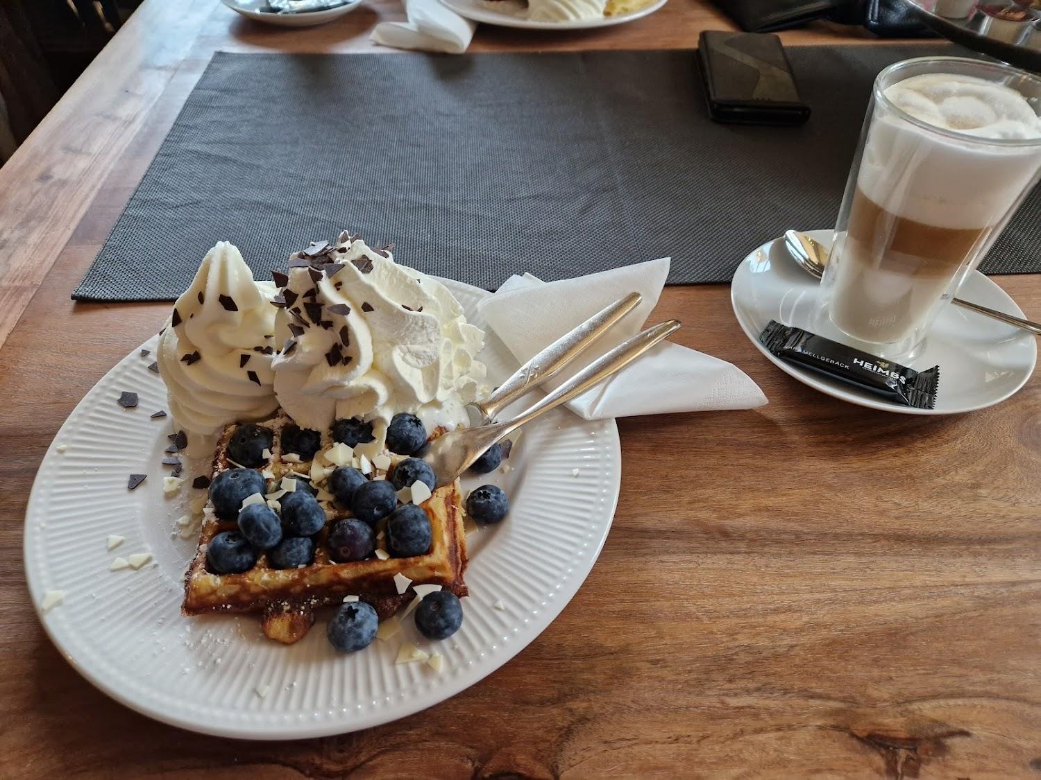 Cover Image for Pension Gut Stockum with Cora's Cafe