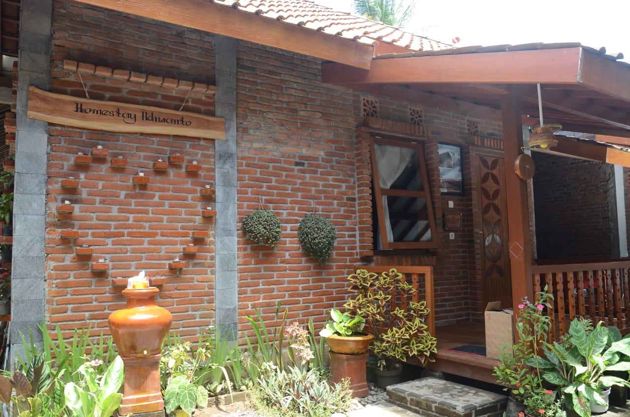 Cover Image for Homestay Ikhwanto