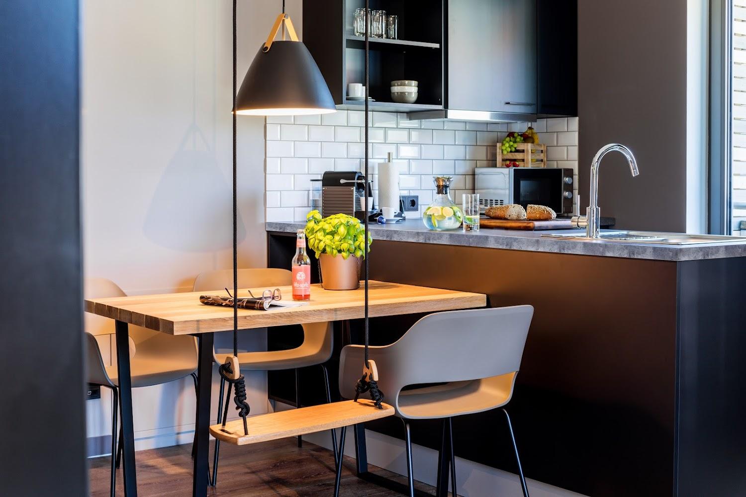 Cover Image for EchtZeit - Dein Hotelquartier