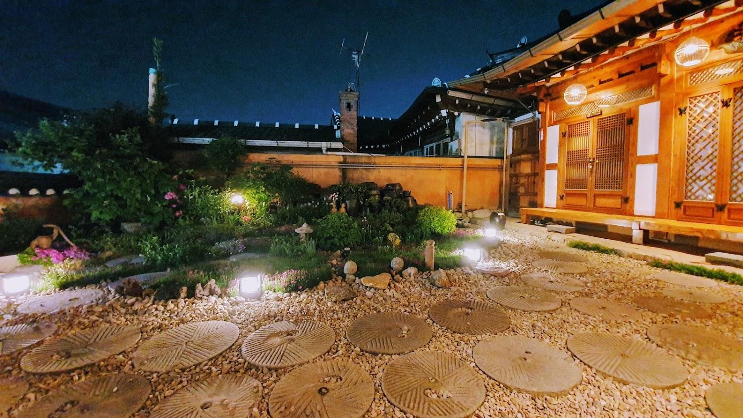Cover Image for Bugyeongdang