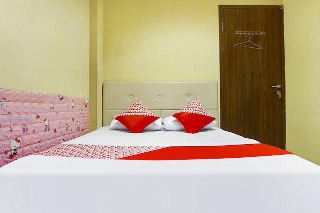 Cover Image for OYO 91182 Kos'ta Homestay Makassar