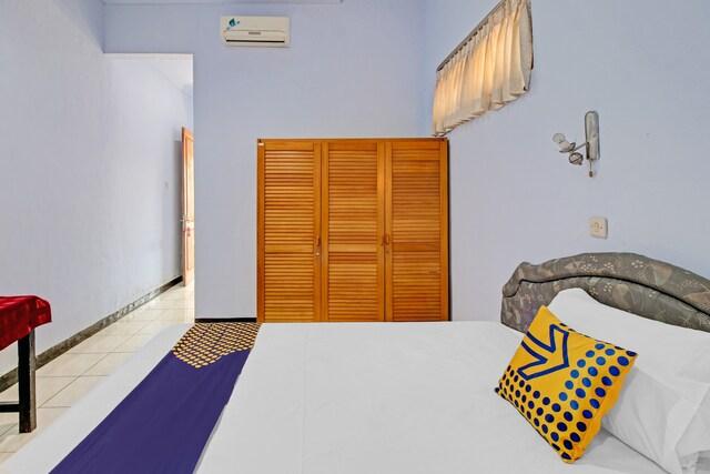 Cover Image for SPOT ON 90372 Hotel Arum Jaya