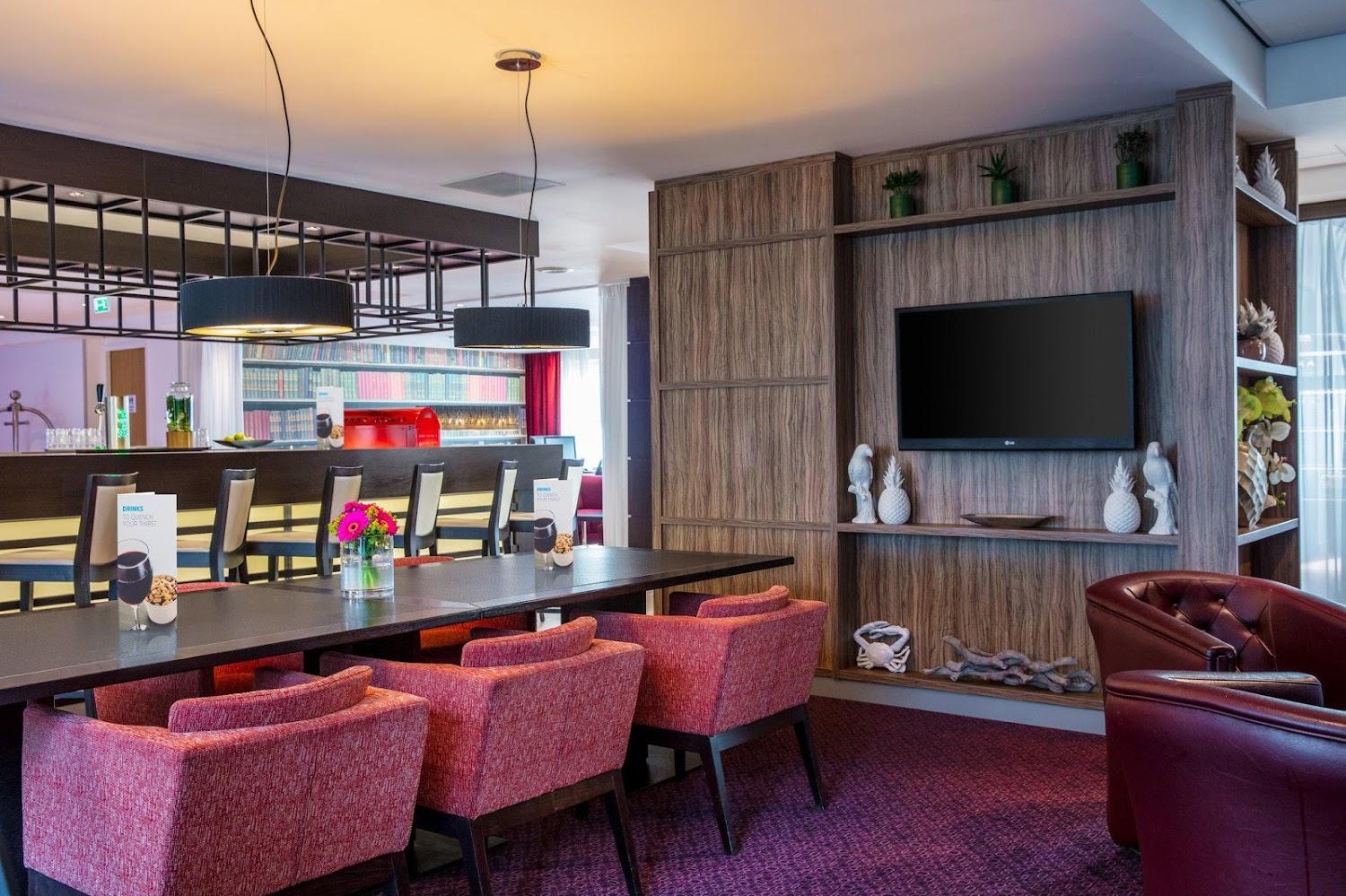 Cover Image for Holiday Inn Express Amsterdam - Sloterdijk Station, an IHG Hotel